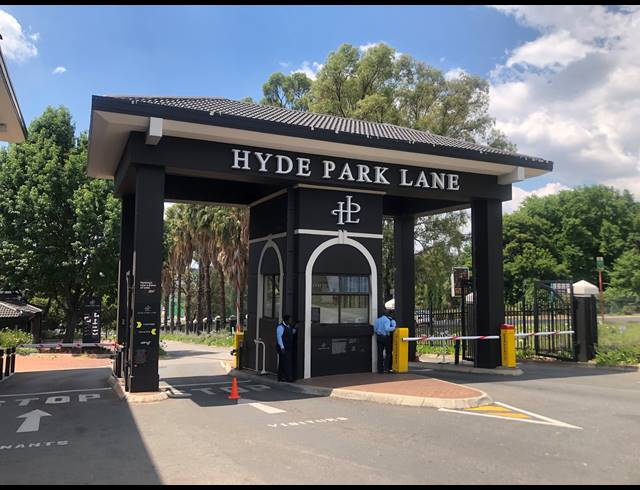 89M² OFFICE TO LET IN HYDE PARK